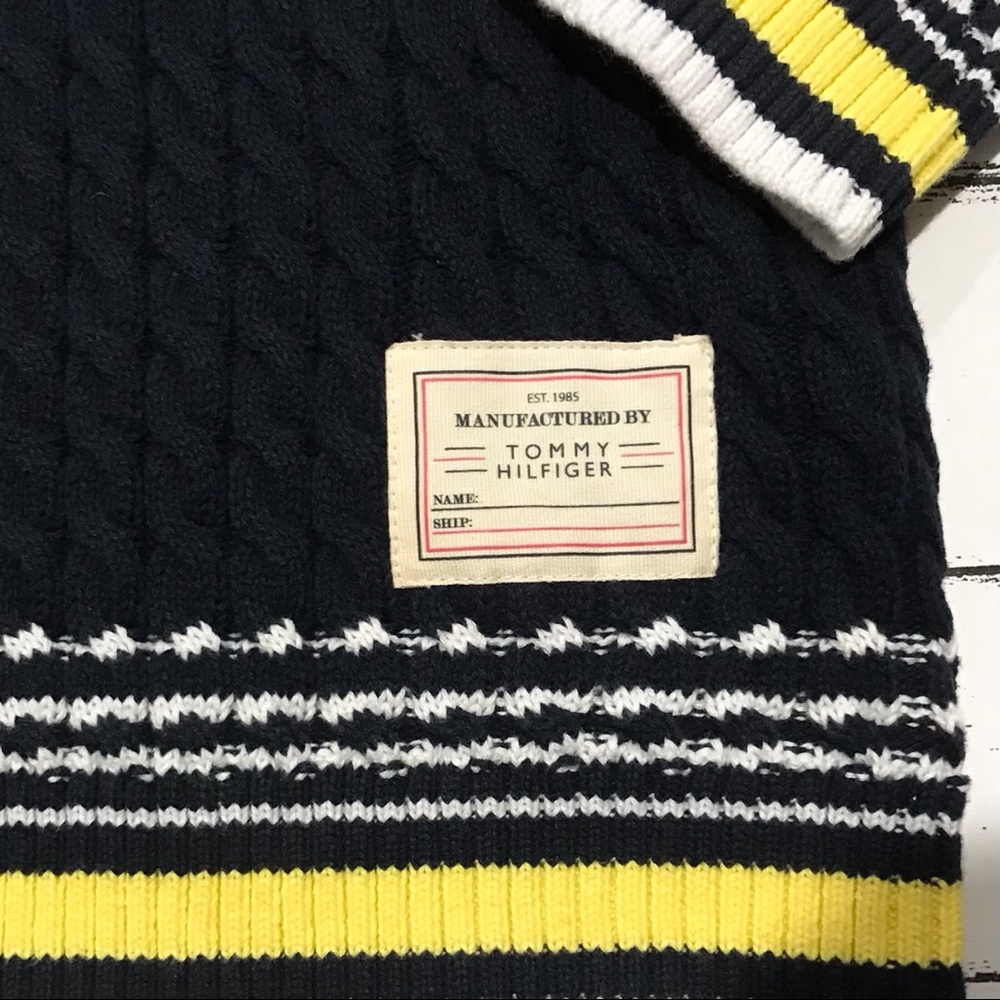 Tommy Hilfiger Button Shoulder Cable Knit Crewneck Sweater - Picture 8 of 16